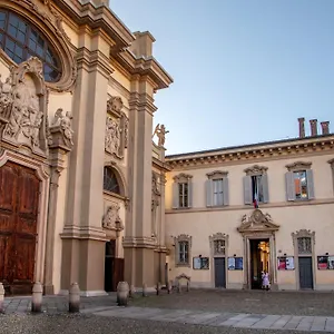 https://corso-monforte-suites.it-lombardy.com